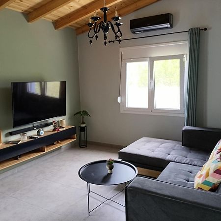 M & M House Villa Agia  Eksteriør billede